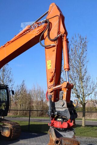 Bandgrävare Hitachi ZX300 LC-7 | ROTOTILT | BUCKET