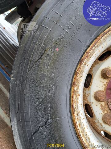 Платформенный трейлер MOL 