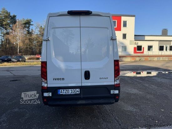 Kastenwagen hoch IVECO 35S18 AUTOMATIK 3.0 MOTOR DAILY KASTEN LANG+HOCH L4