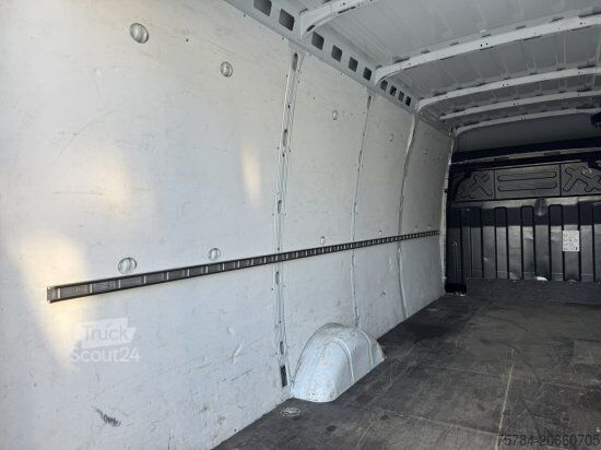 Kastenwagen hoch IVECO 35S18 AUTOMATIK 3.0 MOTOR DAILY KASTEN LANG+HOCH L4