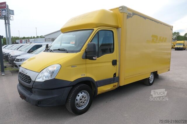Furgão fechado iveco Daily 35 S11 C30C AUTOMATIK KAMERA Regale LUFT DURCHGANG EURO-5 CoC