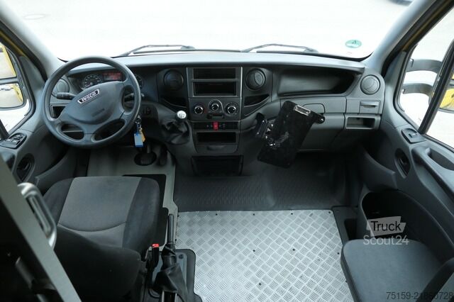 Furgão fechado iveco Daily 35 S11 C30C AUTOMATIK KAMERA Regale LUFT DURCHGANG EURO-5 CoC
