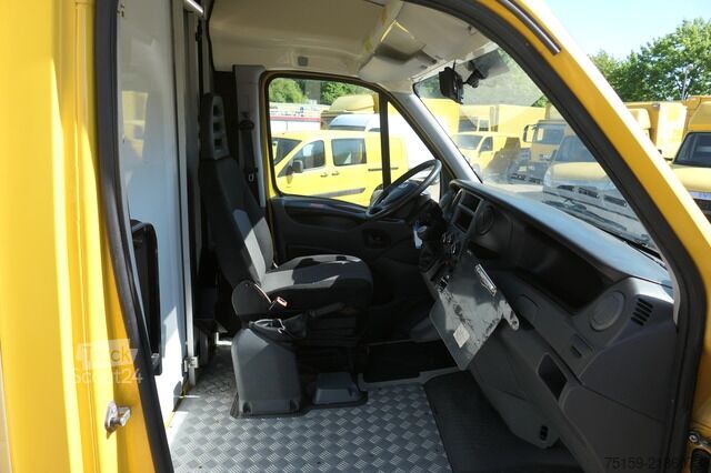 Furgão fechado iveco Daily 35 S11 C30C AUTOMATIK KAMERA Regale LUFT DURCHGANG EURO-5 CoC