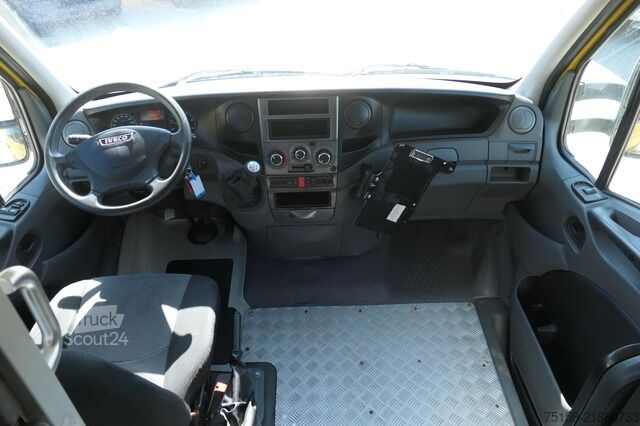 Furgão fechado iveco Daily 35 S11 C30C AUTOMATIK KAMERA Regale LUFT DURCHGANG EURO-5 CoC