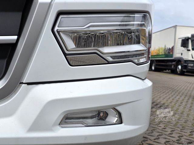 Standard dragbil DAF XF 530 FT / Intarder / 2 Tanks / Stanklima / 6E