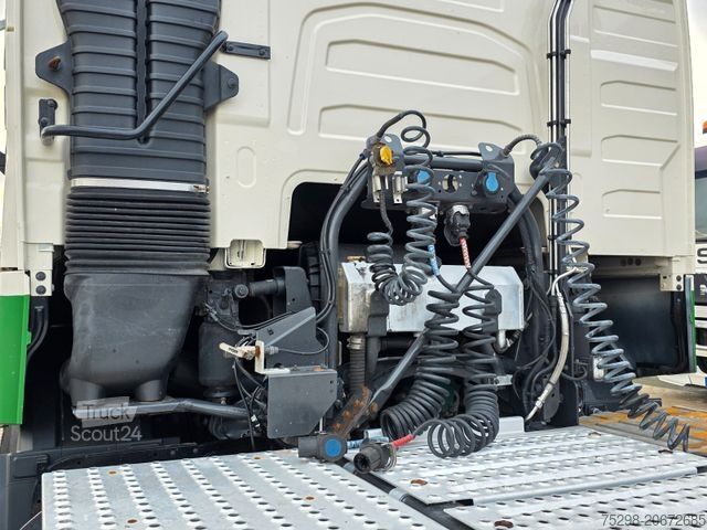 Standard dragbil VOLVO FH 460 / Kipphydraulik / 6D / Gas/Diesel