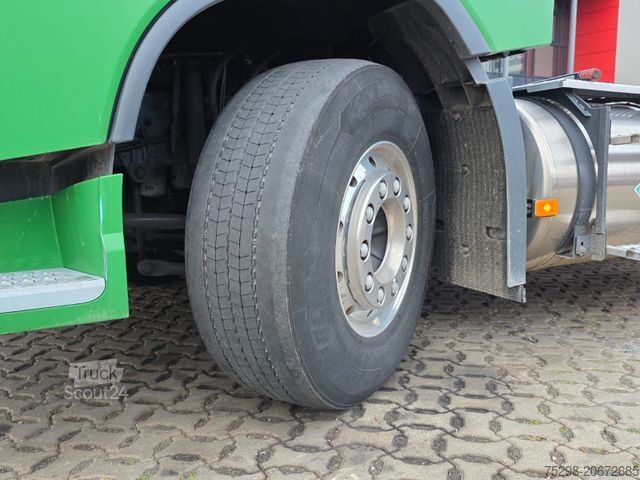 Standard dragbil VOLVO FH 460 / Kipphydraulik / 6D / Gas/Diesel