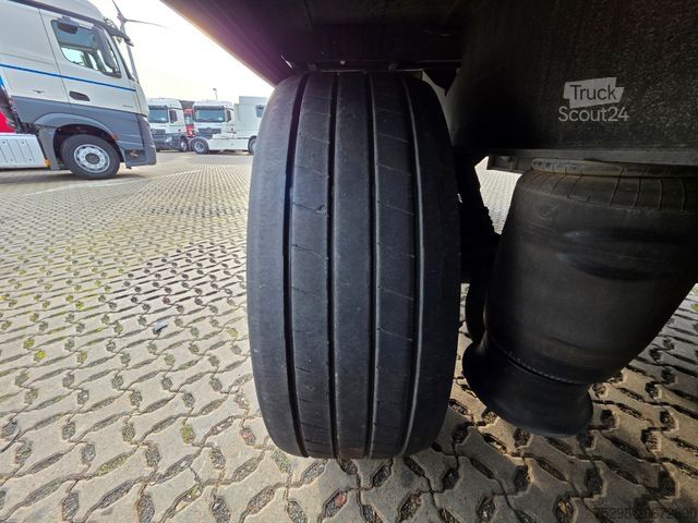 Atvira puspriekabė su tentu KRONE SD / Liftachse / EDSCHA