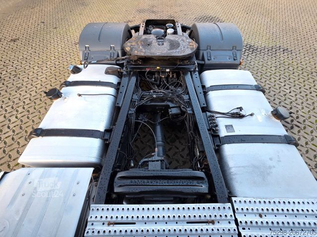 Véhicule tracteur volume MAN TGX 18.500 4X2 LLS-U / 2 Tanks / Xenon