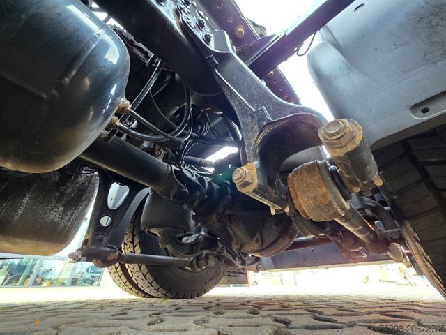 Véhicule tracteur volume MAN TGX 18.500 4X2 LLS-U / 2 Tanks / Xenon