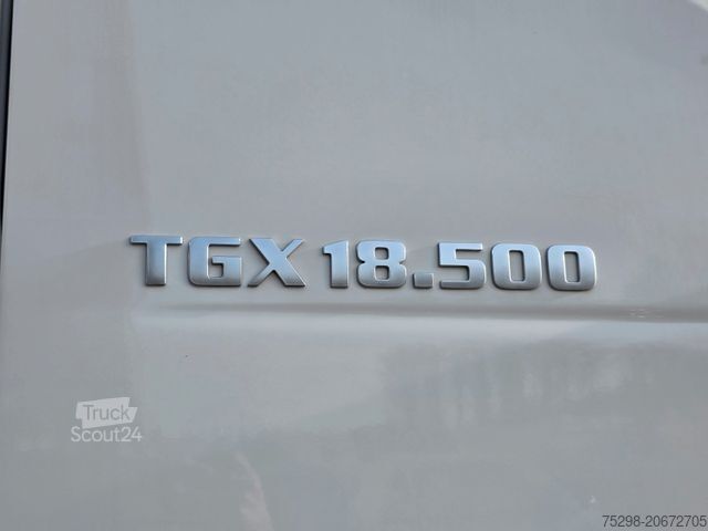 Véhicule tracteur volume MAN TGX 18.500 4X2 LLS-U / 2 Tanks / Xenon