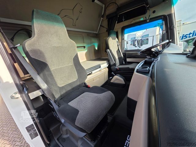 Véhicule tracteur volume MAN TGX 18.500 4X2 LLS-U / 2 Tanks / Xenon