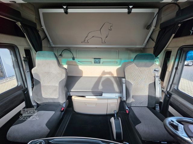 Véhicule tracteur volume MAN TGX 18.500 4X2 LLS-U / 2 Tanks / Xenon