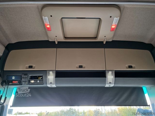 Véhicule tracteur volume MAN TGX 18.500 4X2 LLS-U / 2 Tanks / Xenon