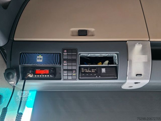 Véhicule tracteur volume MAN TGX 18.500 4X2 LLS-U / 2 Tanks / Xenon