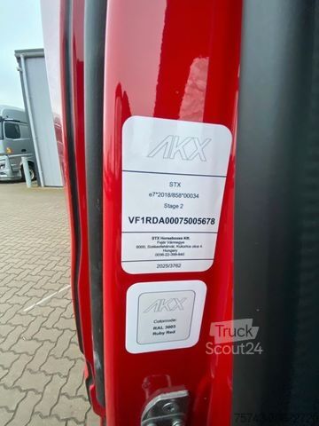 Boskapstransportör RENAULT MASTER AKX NEW MODELL  2025 5 Sitzer Haras ex. L