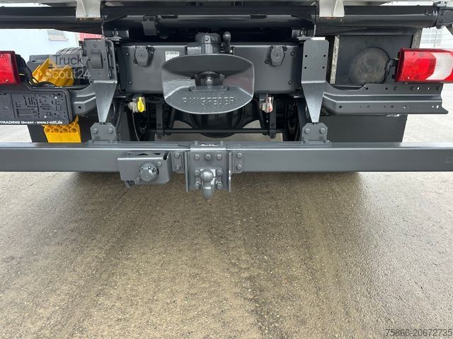 Lastbilsmonterad kran MERCEDES-BENZ 1224 K Atego3 Kipper 3Seiten Hiab 078 HI Duo