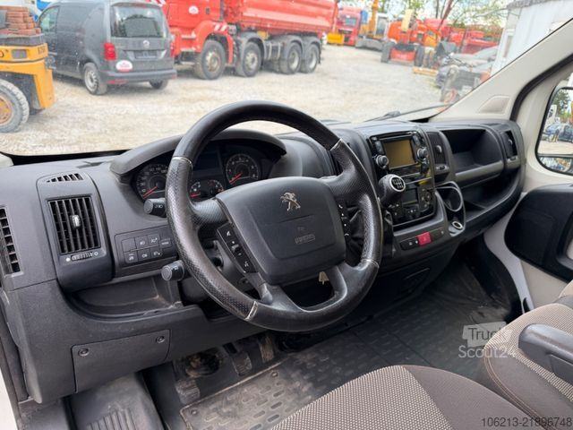 Furgone PEUGEOT Boxer Kasten Hochraum 335 L2H2 Pro Avantage Plus