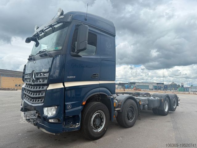 Kravas automašīnas šasija MERCEDES-BENZ Arocs 3253 8x26 Euro 6 Chassis / Fahrgestell