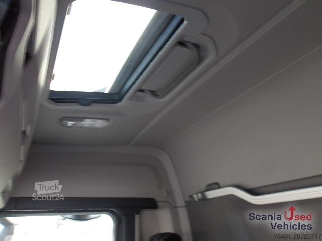 LKW mit Getränkeaufbau Scania P 320 B6x2*4NB / EWERS Schwenkwandaufbau