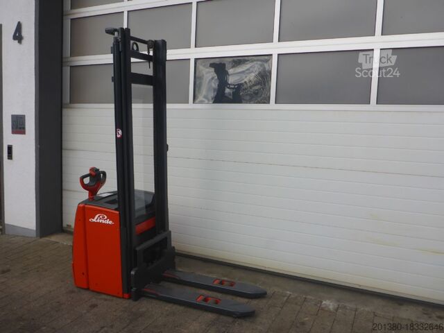Handmatige stapelaar Linde L14