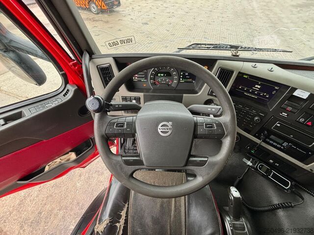 Kipper mit Kran Volvo FM 460 8x2*6 PK 26002 + JIB / BOX L=5556 mm