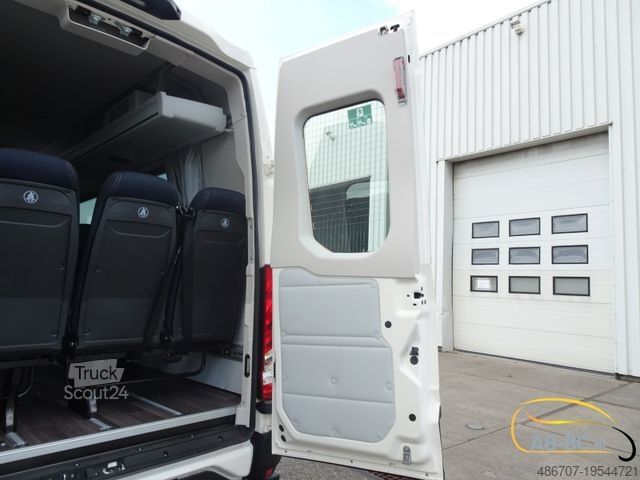 Touringcar IVECO Daily 65C18 NEU Automatic 24 Sitze 3 Stück