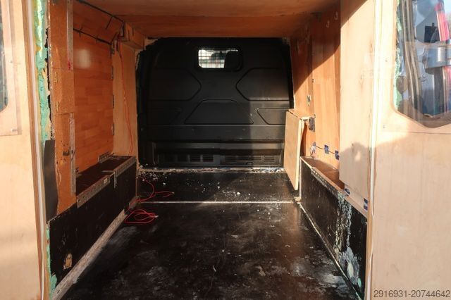 Furgon blaszak FORD Transit / Klima / Kamera / AHK / FN:130
