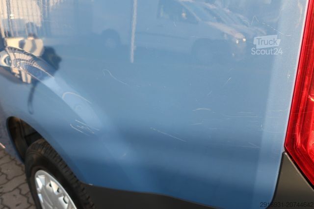 Furgon blaszak FORD Transit / Klima / Kamera / AHK / FN:130