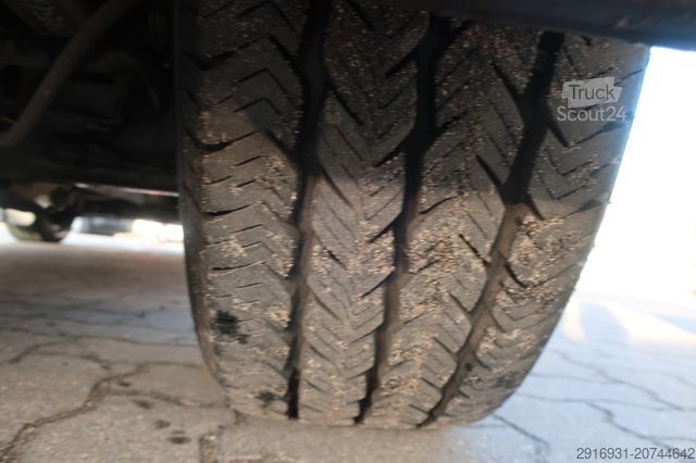 Furgon blaszak FORD Transit / Klima / Kamera / AHK / FN:130