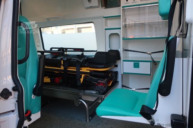 Gaisrinė mašina VOLKSWAGEN T5 Transporter Hochdach lang/KTW/Klima/FN: A94