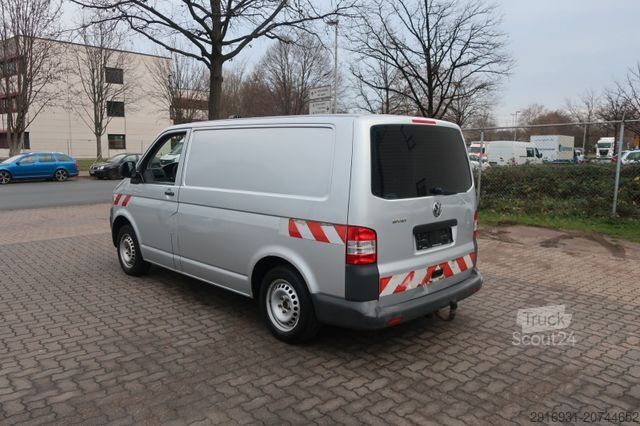 Furgon blaszak VOLKSWAGEN T5 Klima / AHK / Scheckheft / 6 Gang FN: 234