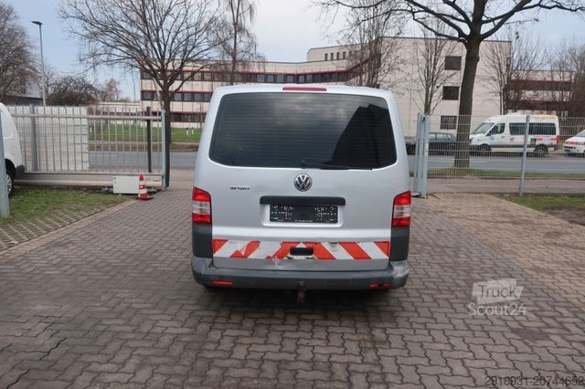 Furgon blaszak VOLKSWAGEN T5 Klima / AHK / Scheckheft / 6 Gang FN: 234