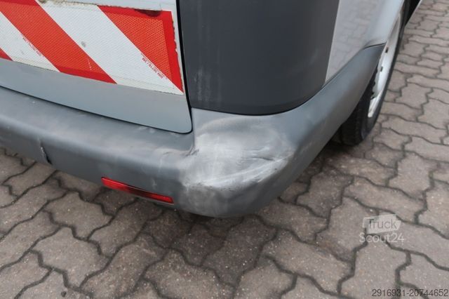 Furgon blaszak VOLKSWAGEN T5 Klima / AHK / Scheckheft / 6 Gang FN: 234