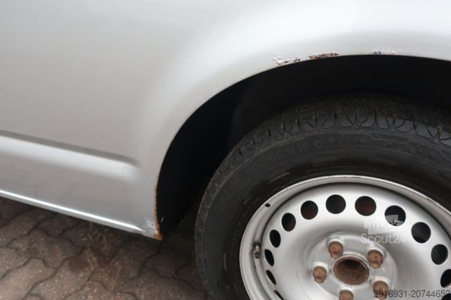 Furgon blaszak VOLKSWAGEN T5 Klima / AHK / Scheckheft / 6 Gang FN: 234