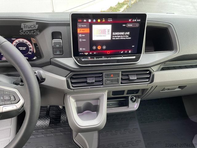 Vrachtwagen met bakwagen MAN TGE 3.160 Fahrgestell Einzelkabine Koffer NAVI