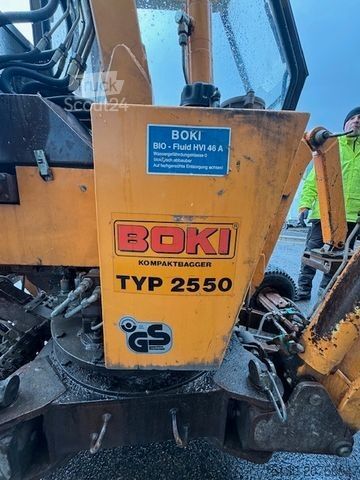 Minikoparka Boki 2550 Friedhofsbagger Kompaktbagger