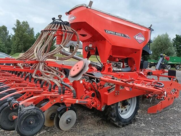 Tarla kültivatörü Kuhn Espro 4000