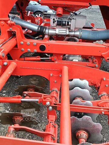 Tarla kültivatörü Kuhn Espro 4000