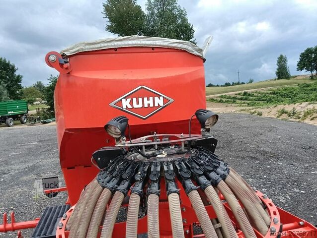 Tarla kültivatörü Kuhn Espro 4000