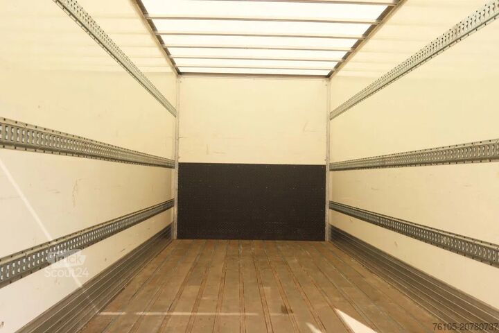 Kovček DAF LF 210 FA Bakwagen + Dhollandia 2000 kg klep ex...