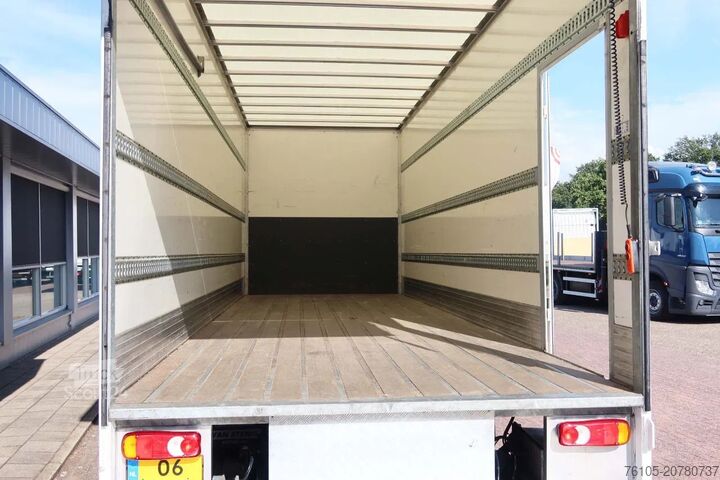 Kovček DAF LF 210 FA Bakwagen + Dhollandia 2000 kg klep ex...