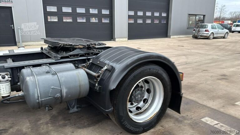 Tracteur standard DAF XF 95.380 (EURO 2 / MANUAL GEARBOX / BOITE MANU...