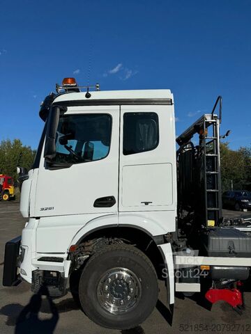 Innenlader Mercedes-Benz Arocs 3251 8x4*4, JOAB Hook-lift + Plow-equippe...