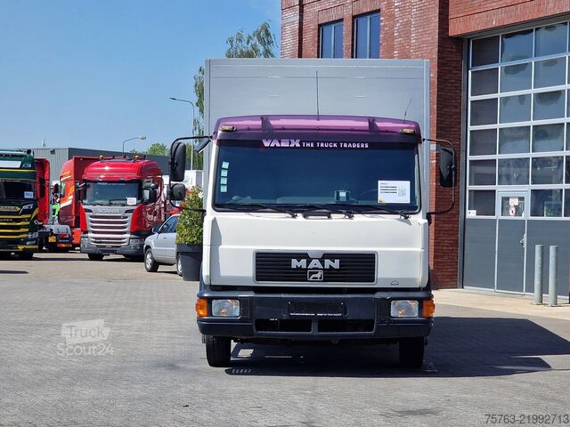 Transport de bétail MAN TGL 8.240 - 2 deck livestock Bekkers - Loadlift...
