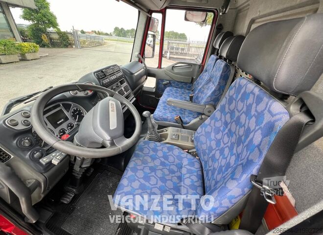 Tovorno vozilo s ravno platformo in ponjavo Iveco EUROCARGO 75E15