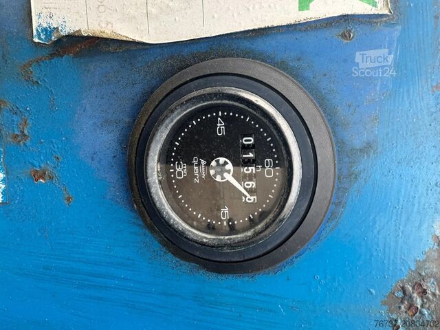 Platforma podnosząca Klaas **LADDERLIFT-DAKWERKERSLIFT-VERHUISLIFT**