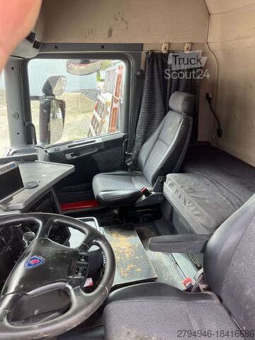 Camion de aspirație și presiune SCANIA R560