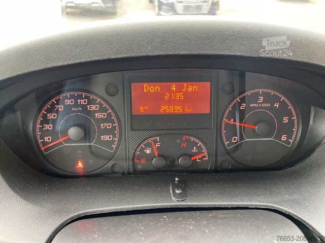 Skříňová dodávka PEUGEOT Boxer 120kw * LBW * Klima * Navi * 3,5t