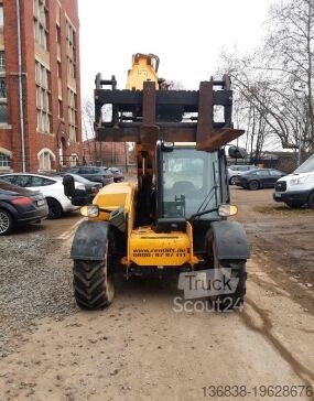 Telescopic forklift JCB 525-60